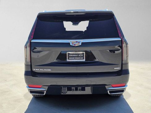Used 2024 Cadillac Escalade ESV Premium Luxury Platinum AWD/4WD image 4