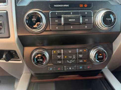 Used 2019 Ford F350 King Ranch w/ King Ranch Ultimate Package AWD/4WD image 17