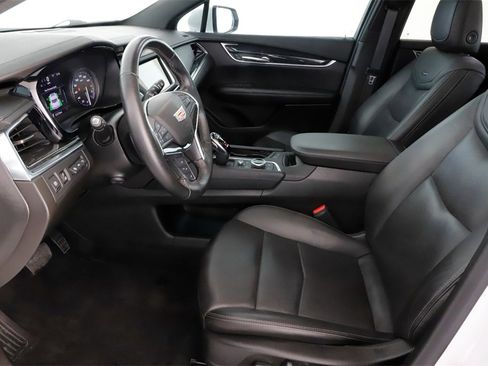 Used 2022 Cadillac XT5 Premium Luxury w/ Technology Package image 17