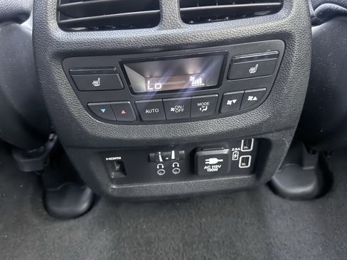 Used 2022 Honda Pilot Touring image 63