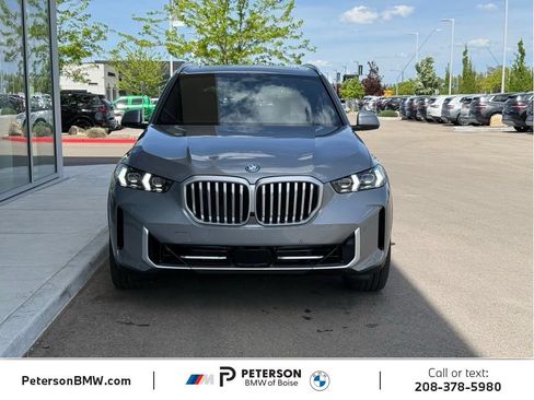 New 2026 BMW X5 xDrive50e w/ Premium Package AWD/4WD image 8