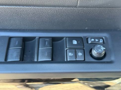 Used 2023 Toyota Tundra Limited w/ TRD Off-Road Package image 21