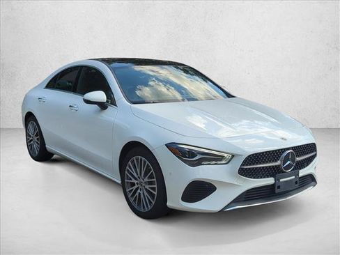 Used 2025 Mercedes-Benz CLA 250 image 3