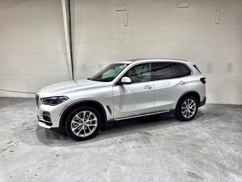 Used 2019 BMW X5 xDrive40i w/ Executive Package AWD/4WD image 18