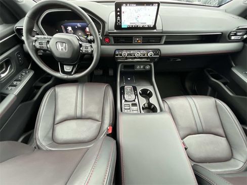 Used 2025 Honda Pilot Black Edition image 18