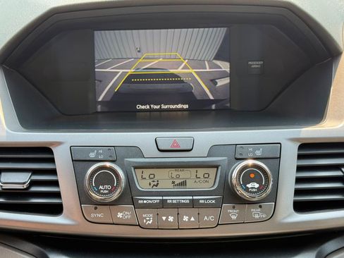Used 2016 Honda Odyssey EX-L image 12