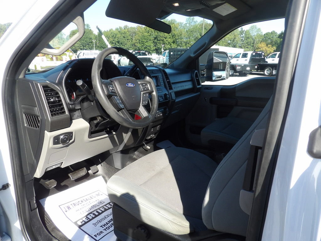 Used 2020 Ford F350 XL w/ Power Equipment Group RWD image 16