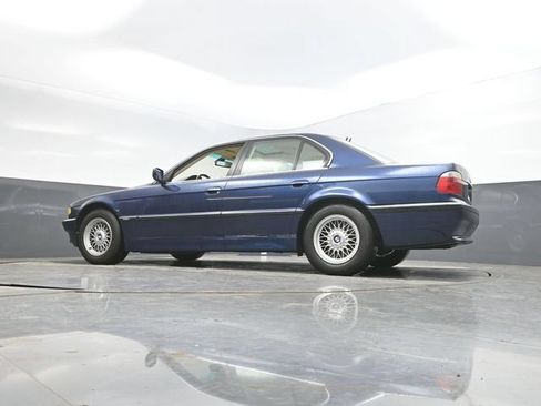 Used 2001 BMW 740i RWD image 45