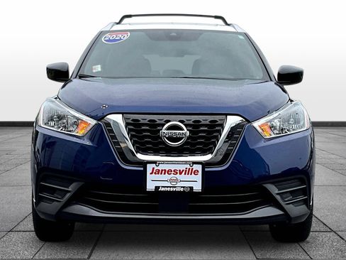 Certified 2020 Nissan Kicks SV w/ Exterior Package FWD image 2