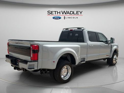 Used 2026 Ford F450 Platinum w/ FX4 Off-Road Package AWD/4WD image 7