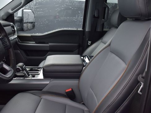 New 2025 Ford F150 Lariat w/ Equipment Group 501A Mid image 9