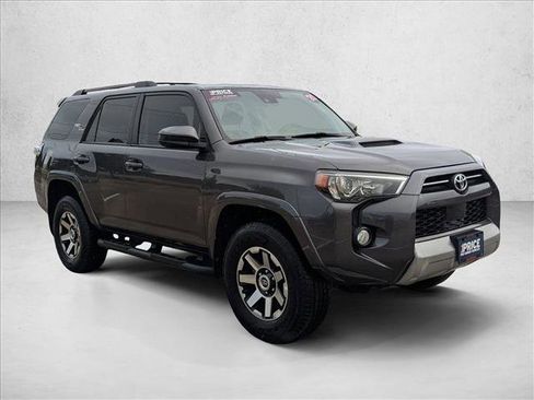 Used 2020 Toyota 4Runner TRD Off-Road AWD/4WD image 3