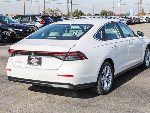 New 2026 Honda Accord LX image 6