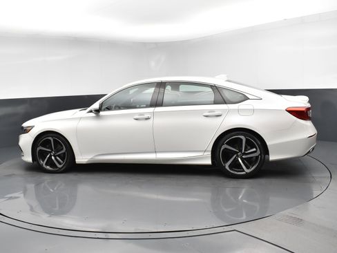 Used 2020 Honda Accord Sport image 4