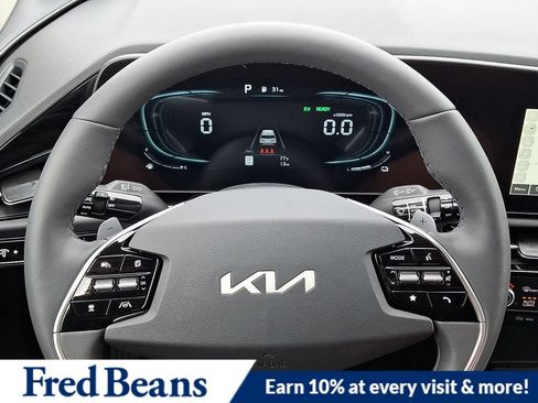 New 2026 Kia Niro FWD image 15