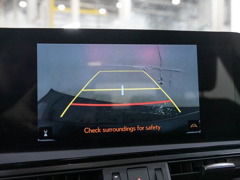 Used 2025 Lexus ES 300h FWD image 28
