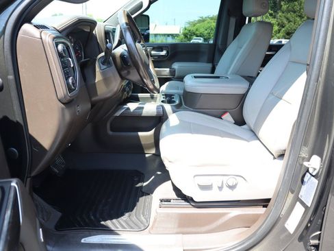 Used 2022 Chevrolet Silverado 3500 LTZ w/ LTZ Convenience Package AWD/4WD image 13