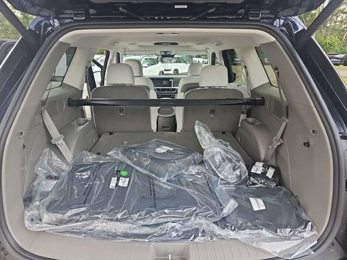 New 2026 Hyundai Palisade SEL Premium FWD image 13