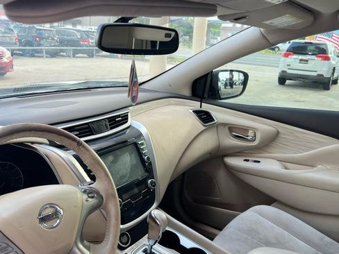 Used 2016 Nissan Murano SV FWD image 5
