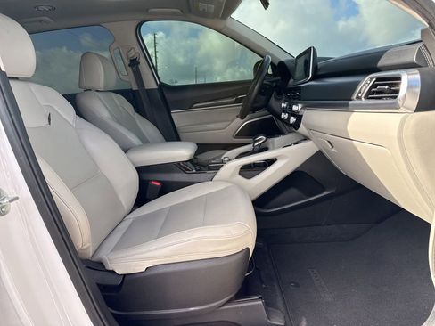 Used 2022 Kia Telluride S FWD image 10