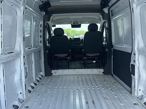 Used 2026 RAM ProMaster 2500 w/ Convenience Group FWD image 15