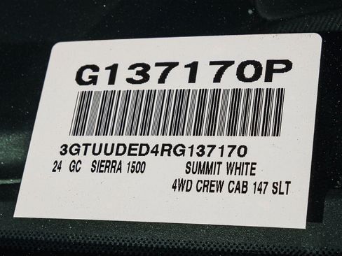 Used 2024 GMC Sierra 1500 SLT image 28