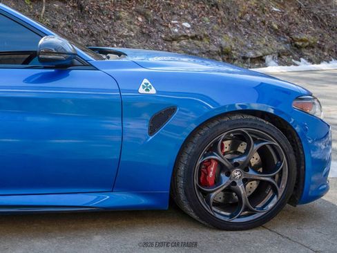 Used 2020 Alfa Romeo Giulia Quadrifoglio w/ Nero Edizione image 11