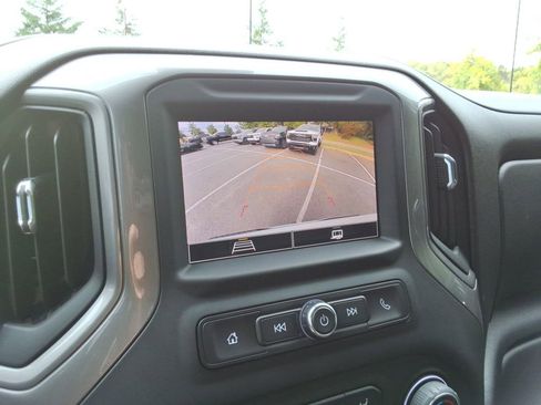 Certified 2022 Chevrolet Silverado 1500 Custom image 30