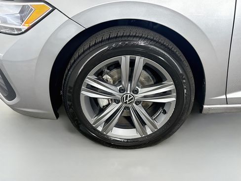 Used 2024 Volkswagen Jetta SE FWD image 38