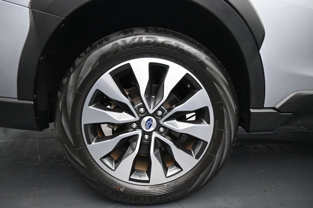 Used 2024 Subaru Outback Limited AWD/4WD image 10