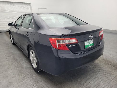 Used 2014 Toyota Camry SE image 5