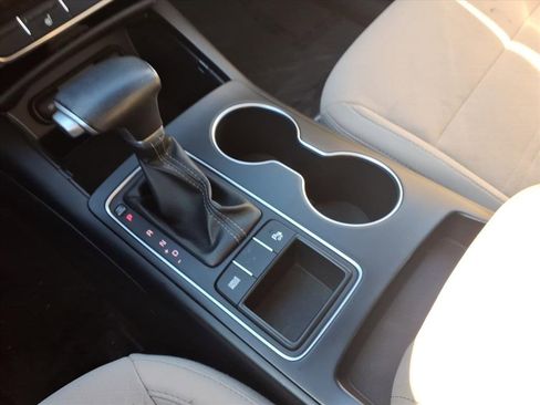 Used 2020 Kia Sorento LX w/ LX I4 Convenience Package image 14