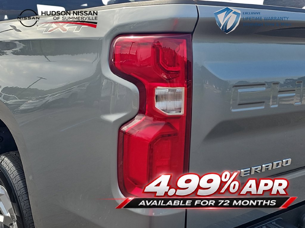 Used 2023 Chevrolet Silverado 1500 RST AWD/4WD image 35