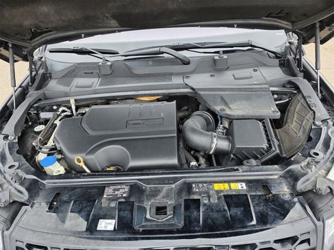 Used 2019 Land Rover Discovery Sport HSE image 30