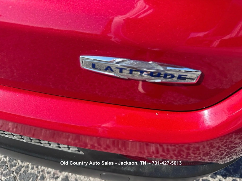 Used 2019 Jeep Compass Latitude FWD image 10