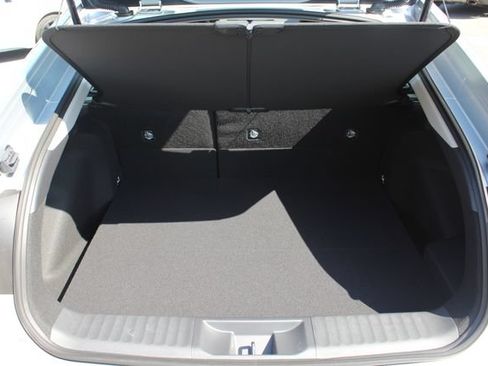 Certified 2026 Toyota Prius XLE FWD image 25
