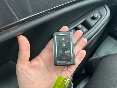 Used 2023 Jeep Grand Cherokee Altitude image 27