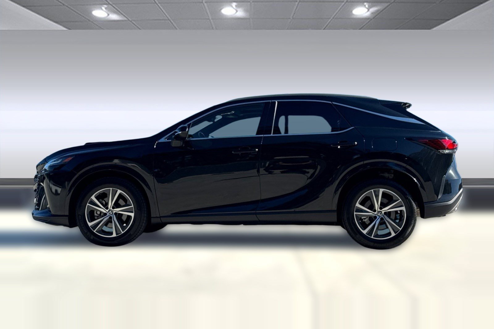 Certified 2024 Lexus RX 350 FWD w/ Technology Package image 2