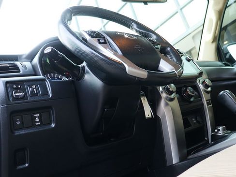 Used 2017 Toyota 4Runner SR5 image 40