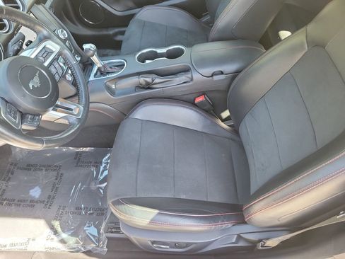 Used 2019 Ford Mustang GT Premium w/ Equipment Group 401A image 18