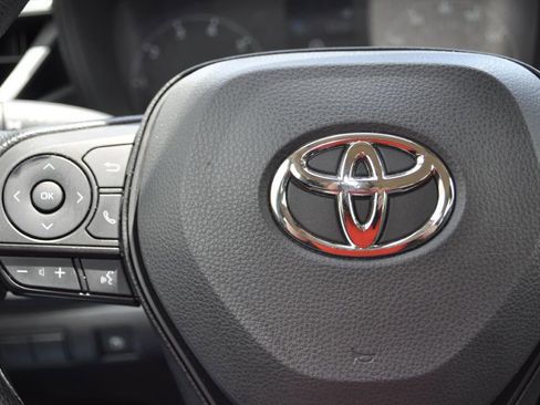 Used 2025 Toyota Corolla LE w/ LE Premium Package FWD image 12