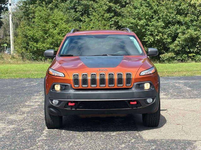 Used 2016 Jeep Cherokee Trailhawk w/ Comfort/Convenience Group AWD/4WD image 28