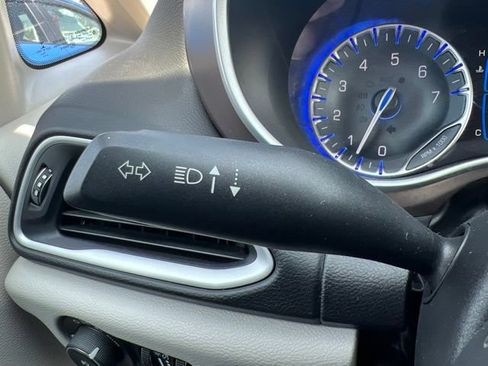 Certified 2017 Chrysler Pacifica Touring-L FWD image 24