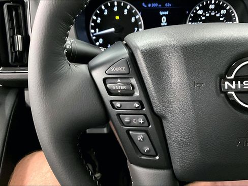 New 2026 Nissan Frontier SV AWD/4WD image 23