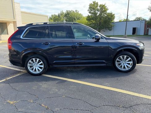 Used 2017 Volvo XC90 T6 Momentum w/ Momentum Plus Package AWD/4WD image 11
