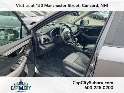 Used 2025 Subaru Outback Onyx Edition AWD/4WD image 14