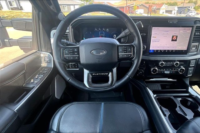Used 2025 Ford F350 Platinum AWD/4WD image 8