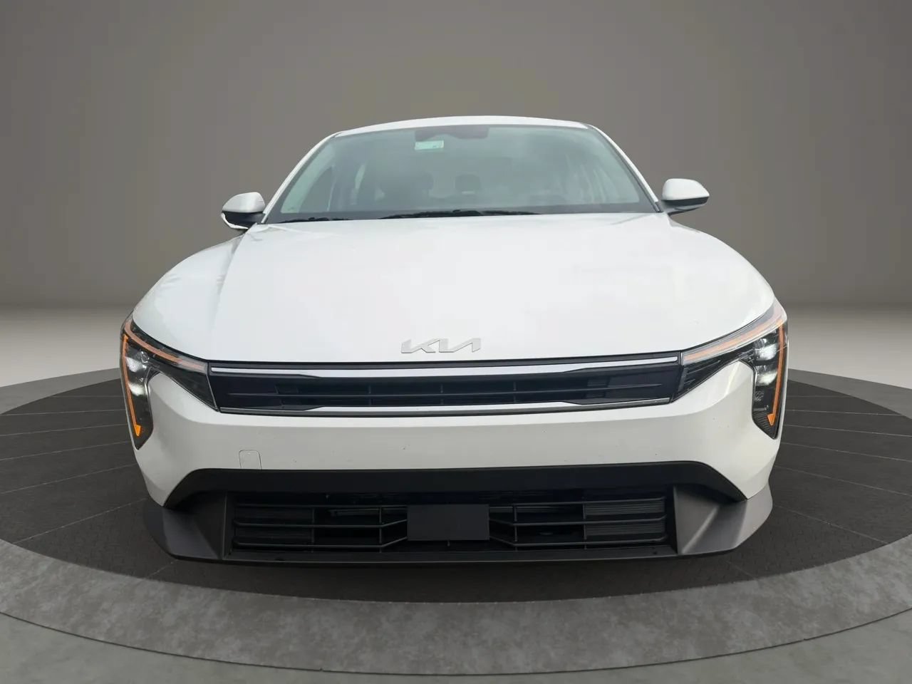 Used 2025 Kia K4 FWD image 2
