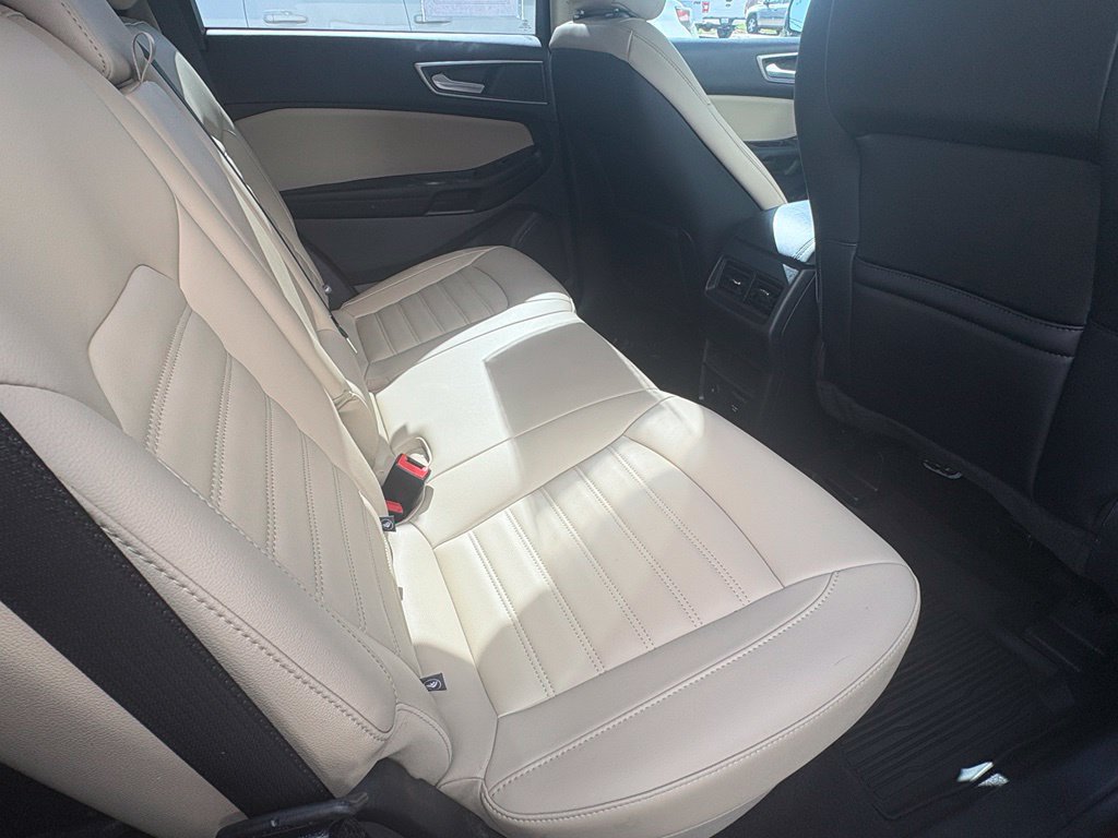 Used 2024 Ford Edge SEL w/ Convenience Package AWD/4WD image 9