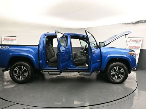 Used 2016 Toyota Tacoma TRD Sport w/ Towing Package image 43